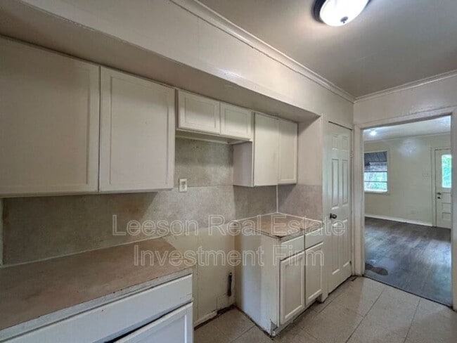 Photo - 2551 Claiborne Ave