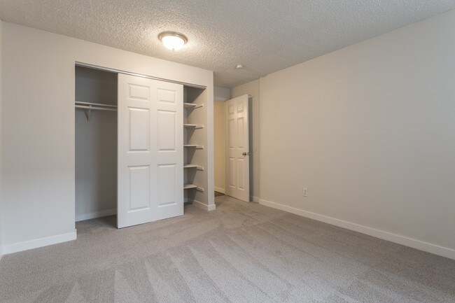 Solana Apartments