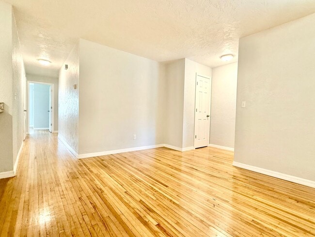 Photo - Your DeLand Escape: 4 Bedrooms + Pool at G...