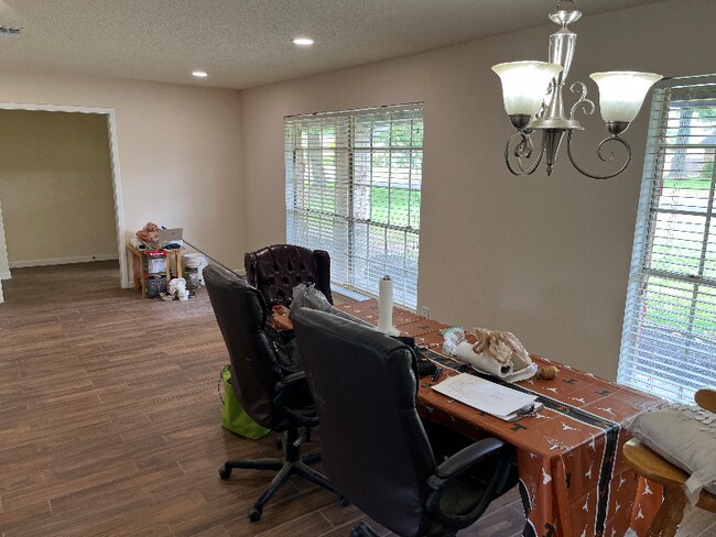 Photo - 408 Sheffield Dr