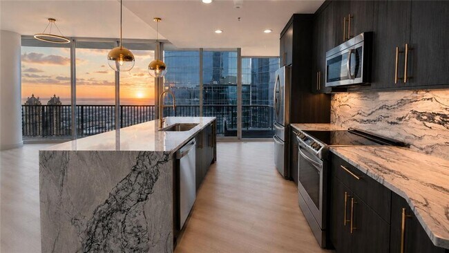 Photo - 1080 Peachtree St NE Unit 3403