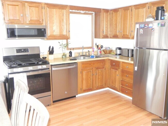Photo - 453 Liberty St Unit 11