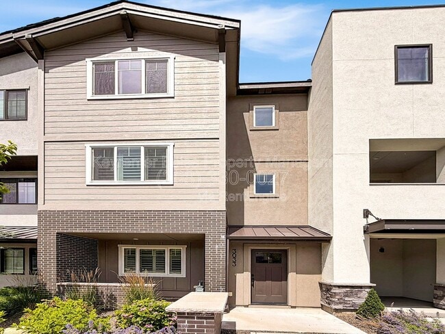 Building Photo - 3033 S Trailwood Way