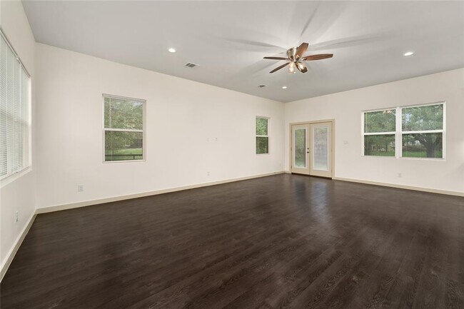 Photo - 354 Lamaloa Ln