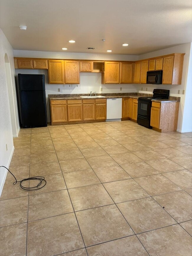 Photo - 3435 Oro Grande Blvd