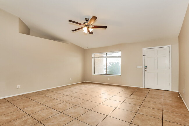 Photo - 717 E Calle Chulo Rd