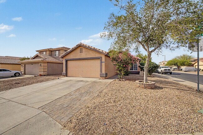 Photo - 21990 W Solano Dr