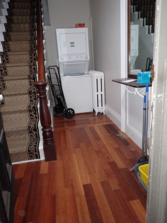 Photo - 79 Bay St Unit 1