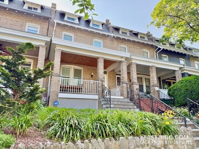 Photo - 3815 13th St NW House