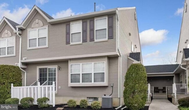 Photo - 4602 Grenwich Ln Townhome