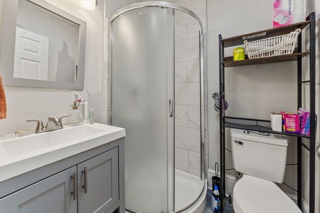 Photo - 1345 N Maplewood Ave