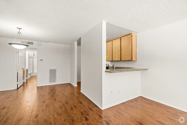 1BR, 1BA - Dining Room