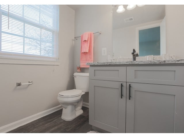 Cuarto de baño | Apartamentos en Hyattsville, MD | Apartamentos emblemáticos - Landmark Apartments