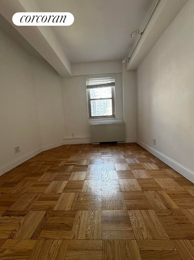 Building Photo - 345 E 56th St Rental