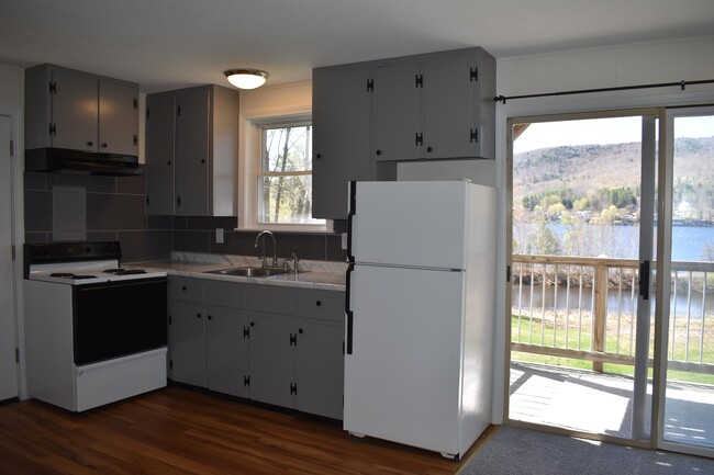 Photo - 165 Main St Apartment Unit B