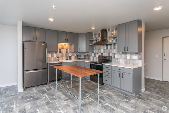 Interior Photo - Sheyenne 32 South Residential - ECHO Rental