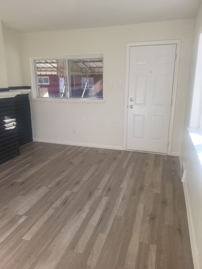 Photo - Newly Renovated 2 Bed, 1 Bath Home in Hazelwood - Available Immediately!