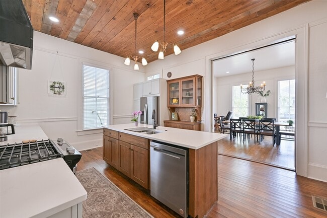 Photo - 1808 Avenue K