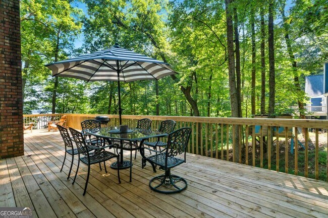 Photo - 180 Waterfront Dr