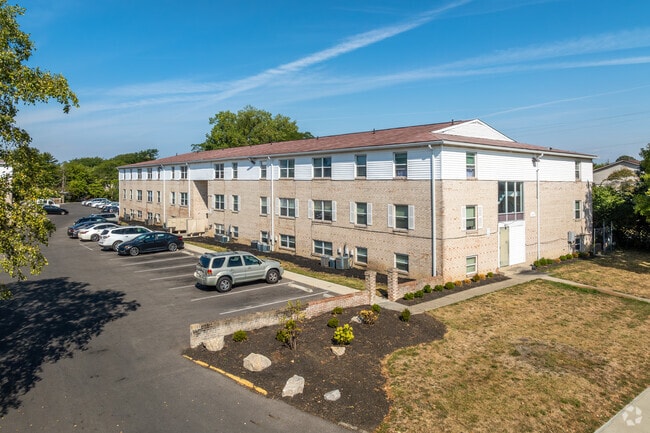 Building Photo - Flats on Tamarack Rental