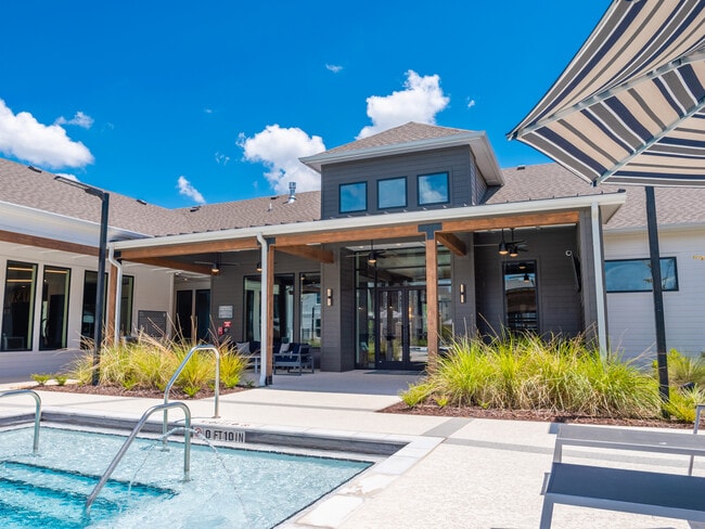 Baja Shelf Pool & Outdoor Lounge Area