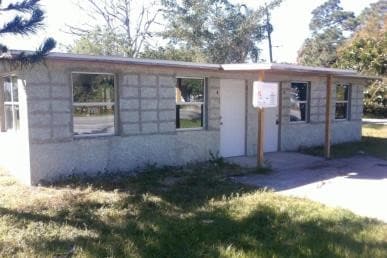 Photo - 4724 Tice St Unit 1