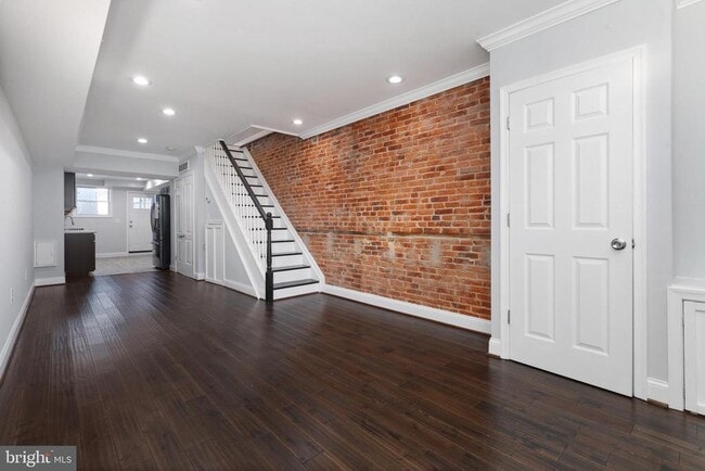 Building Photo - 3339 Paine St