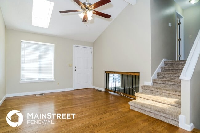 Photo - 618 W Sunrise Dr