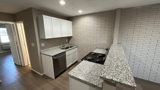 Photo - 4012 DuPont Cir Unit 307