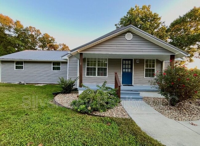 Photo - 1858 Reed Rd