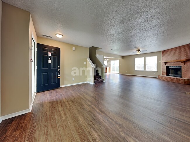 Photo - 9915 Sapphire Berry Ln