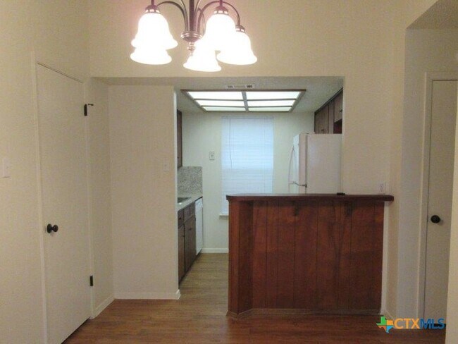 Photo - 422 Chisholm Valley Dr