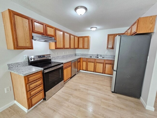 Photo - St. John's Townhome - 5 Bedroom, 2 bath Duplex Unit