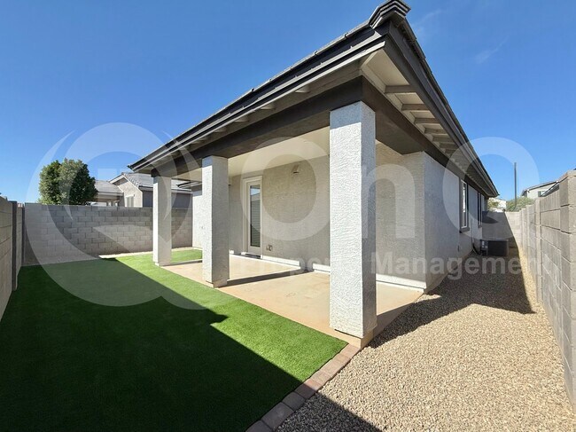 Building Photo - 17421 W Daley Ln