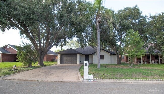 Building Photo - 22 Gloria Ann Dr