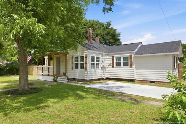 Photo - 202 N Jackson St