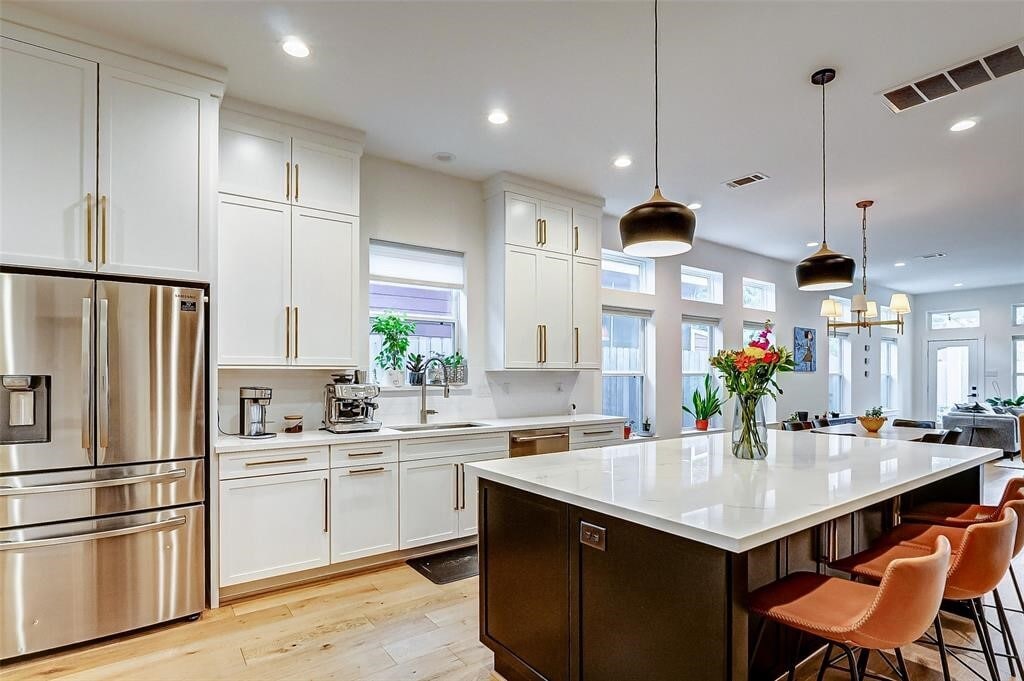 Photo - 306 E 28th St