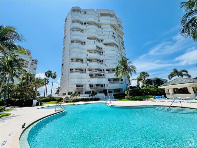 Building Photo - 5051 N Hwy A1A Unit 4-5 Rental