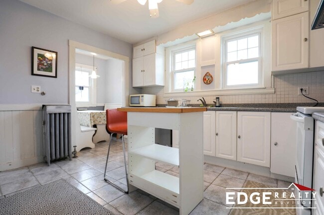 Building Photo - 33 Benjamin Rd Unit 2