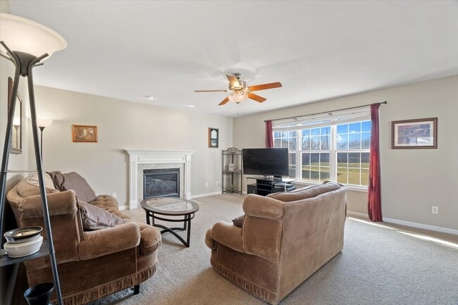 Photo - 705 Bergamot Dr