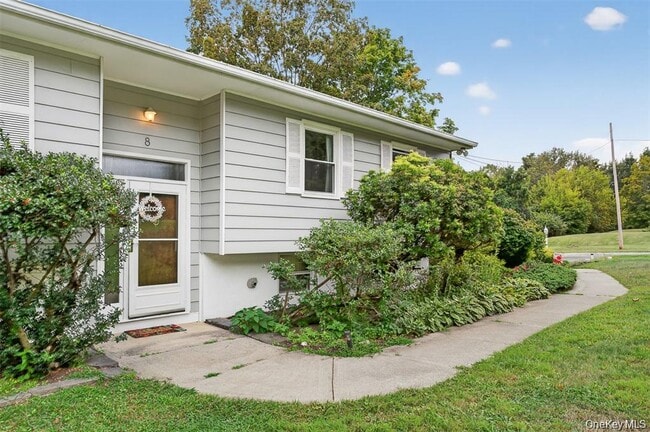 Photo - 8 Perkinsville Rd