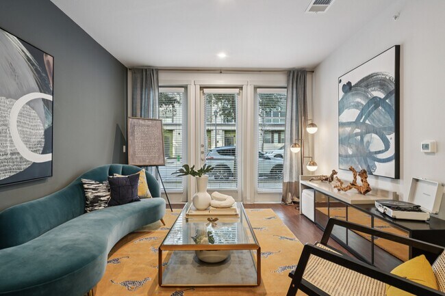 Photo - Montage Southside