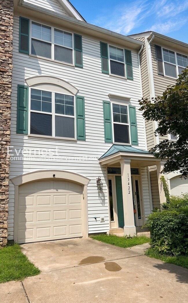Building Photo - 13422 Burrough Farm Dr