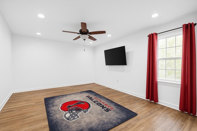 Photo - 138 Limestone Way