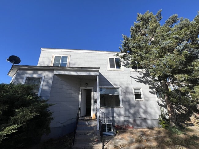 Building Photo - 1203 11th St Unit B