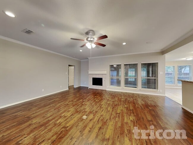 Photo - 5004 Saddlehorn Dr