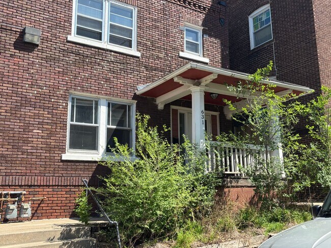 Photo - Harrises REO 631 S 19th Ave LLC (629/631 S 19th) Unidad (Harrises REO) 631 S 19th Ave