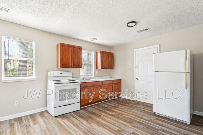 Photo - 206 Sunset Dr