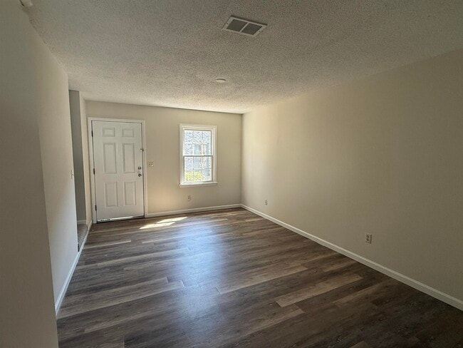 Photo - 1506 Havens Dr