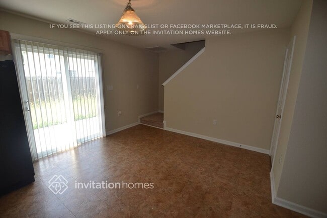 Photo - 3923 Damask Drive